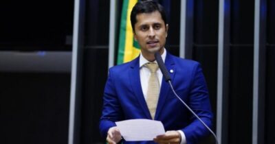 Câmara aprova PEC 169 que amplia direitos de professores