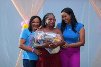 Paço do Lumiar: Yanne celebra o dia das mães com  festa na Pindoba