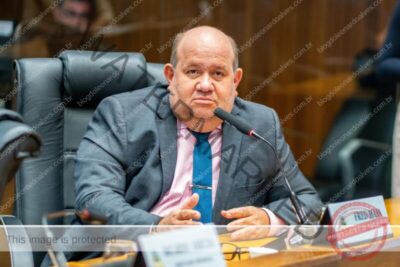 “Estão mostrando um cavalo dizendo que é um boi”, afirma Fred Maia sobre oposição tentar implicar governador no caso da Conafer