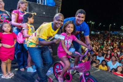 Presidente Sarney realiza a maior festa do Dia das Crianças da Baixada Maranhense