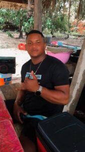 Jovem é arrastado por correntezas e morre na praia do Panaquatira em São José de Ribamar