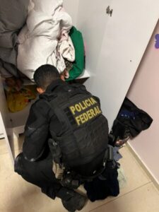Polícia Federal realiza operação em São Benedito do Rio Preto; prefeito é afastado