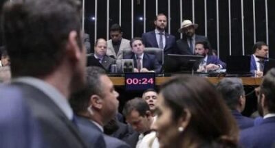 Entenda como o centrão usa taxação dos ricos para implantar “bomba fiscal” contra Lula