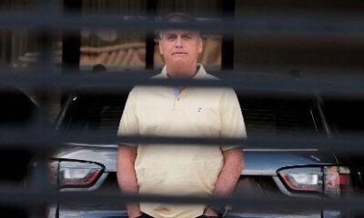 Bolsonaro pode ser preso em regime fechado no início de novembro, admite defesa