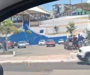Vídeo: Brandão passa por cima do Ministério Público Eleitoral e inicia campanha do sobrinho em frente ao TRE