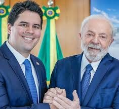 Lula diz que expulsão do ministro Fufuca seria uma bobagem do União Brasil e PP