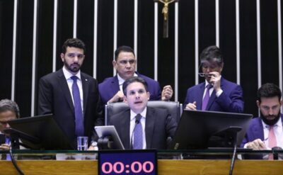 Câmara retoma despacho gratuito de malas e proíbe cobrança de bagagem de mão em viagens no Brasil