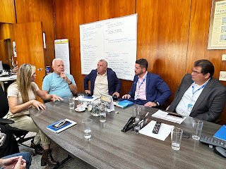 GDF e Caixa Econômica Federal tratam do andamento de obras no Distrito Federal