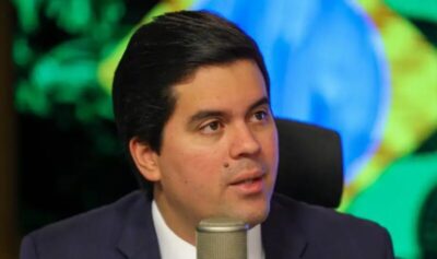 Sob pressão do PP para deixar o governo, Fufuca ignora partido e confirma agenda com Lula em Imperatriz