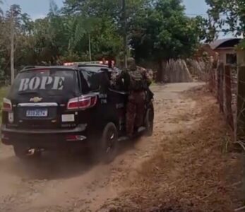 Suspeito de envolvimento em morte de PM morre durante confronto com a polícia