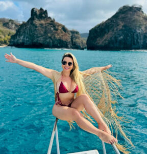 Ex-esposa de Maurício Fernandes cobra pensão alimentícia atrasada nas redes sociais