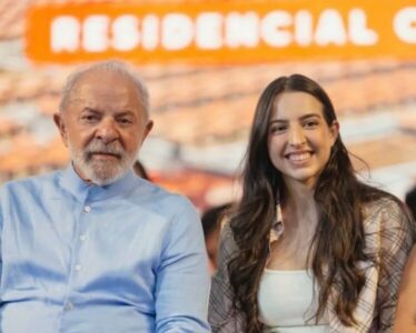 Prestigiada por Lula, Amanda Gentil fortalece presença no cenário político
