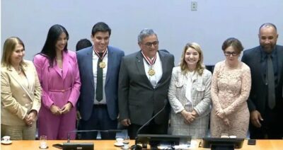 Advogado e presidente da Investe Maranhão, Cauê Ávila Aragão, é homenageado com a Medalha Manuel Beckman pela Assembleia Legislativa