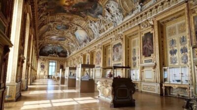 Joias valiosas são subtraídas em roubo histórico ao Museu do Louvre