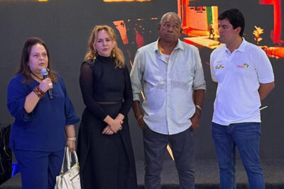 MP participa de assinatura de termo de obra de ginásio paraesportivo