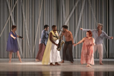 Ministério da Cultura, Lei Federal de Incentivo à Cultura e Instituto Cultural Vale apresentam a circulação nacional do espetáculo O CORPO QUE EU HABITO