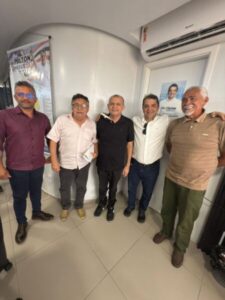 FENÔMENO! Dr. Hilton conquista apoio de 57 ex-prefeitos e amplia força no interior maranhense