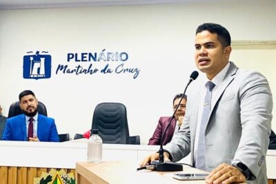 Prefeito prestigia posse de Rachid Sauaia, novo presidente da Câmara de Rosário