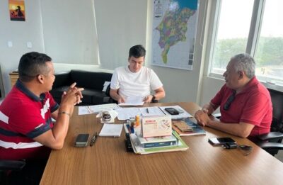 Prefeito de Cachoeira Grande, César Castro, é recebido pelo secretário de Desenvolvimento Social, Paulo Casé