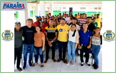 Prefeito Paraíba, realiza reunião com servidores da Escola Padre Bernardo no Povoado Mirinzal