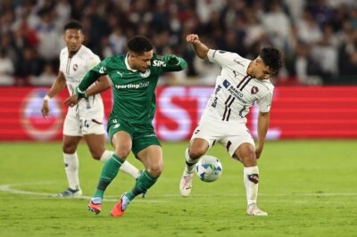 Palmeiras é derrotado pela LDU por 3 a 0 e se complica para o jogo da volta em São Paulo
