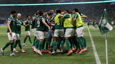Palmeiras se isola na liderança do Brasileirão após goleada sobre o Juventude neste sábado