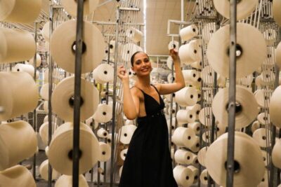 Camila Pitanga estrela série documental da Riachuelo que celebra o Brasil