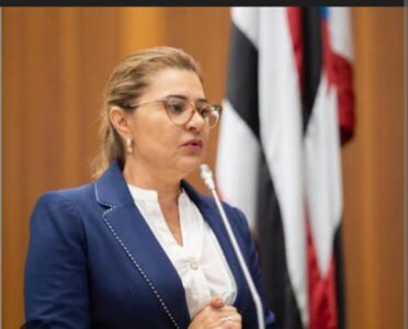 Atuante : conheça um pouco mais o histórico leis e proposições da Deputada Estadual Cláudia Coutinho.