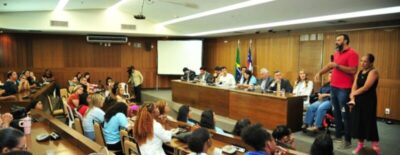 Audiência Pública discute atendimento a crianças atípicas na rede particular de saúde