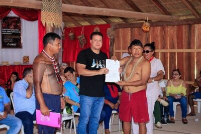 Em Montes Altos, Felipe Camarão dialoga com comunidades indígenas e vistoria escolas no município
