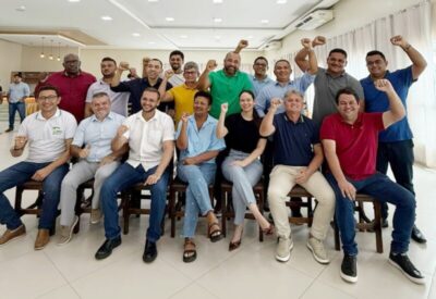 Roberto Costa avança na disputa pela FAMEM em encontro com 16 prefeitos em Santa Inês