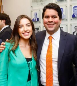 Amanda Gentil substitui André Fufuca no comando do PP do Maranhão