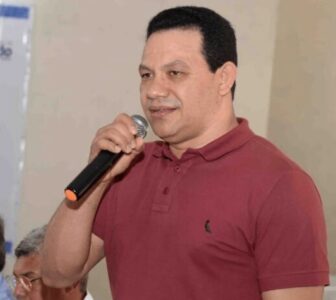 TCE multa ex-prefeito de Bacuri por irregularidades em contrato de concurso público