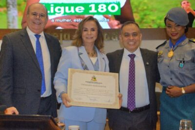 Homenagem que toca o coração: Assembleia concede título de cidadã maranhense à procuradora de Justiça Regina Rocha