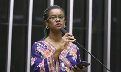 Câmara aprova pagamento de piso salarial dos professores para contratos temporários; acompanhe