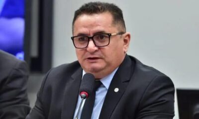 Comissão aprova proibição de cobrança de taxa por documentos em faculdades privadas
