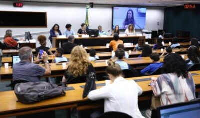 COP30: crianças e adolescentes cobram participação real em debate sobre crise climática