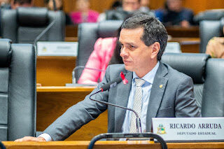 Ricardo Arruda enumera ações históricas do governador Brandão para as  mulheres ao contrapor acusação da oposição