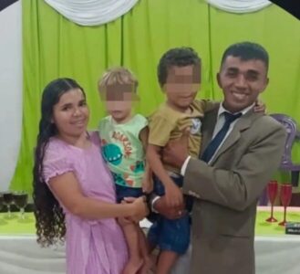Casal morre em acidente após carro cair em lagoa no interior do Maranhão