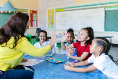 PL sobre autismo avança no Congresso e destaca a formação de professores com base científica