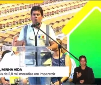 Fufuquinha volta a fazer juras de amor a Lula