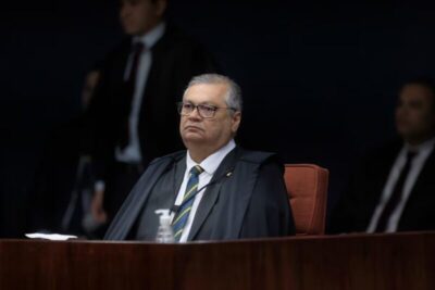 PF vai investigar ameaças a Dino após voto para condenar Bolsonaro; ‘guilhotina’, ‘bala’, ‘moer’