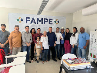 Reunião na FAMPE: O presidente da FAMPE Vanderi  Dias reuniu lideranças e autoridades em Brasília.