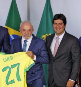 Governo promete suporte eleitoral a Fufuca, que aposta na popularidade de Lula para sair ao Senado em 2026