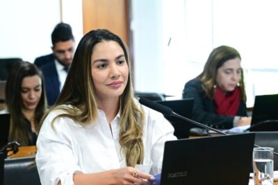 Senadora do MA repudia tentativa de levar PL que criminaliza misoginia, já aprovado no Senado, para votação em plenário