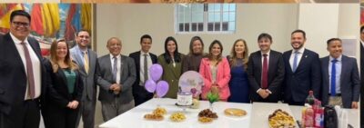 Maura Jorge visita a Câmara Municipal de São Luís em celebração do aniversário de sua filha, vereadora Thay Evangelista