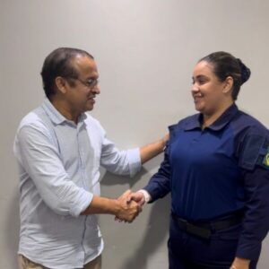 Inaldo Pereira empossa primeira mulher como comandante da Guarda Municipal
