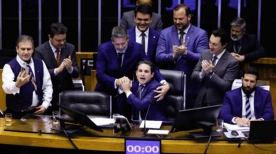 Câmara aprova ampliação de isenção do Imposto de Renda
