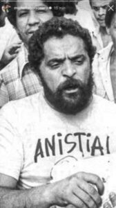 Lula mantém aposentadoria especial concedida como anistiado político