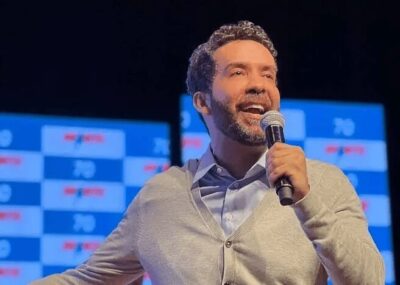Conselho de Ética da Câmara rejeita cassação de André Janones por camiseta usada em protesto